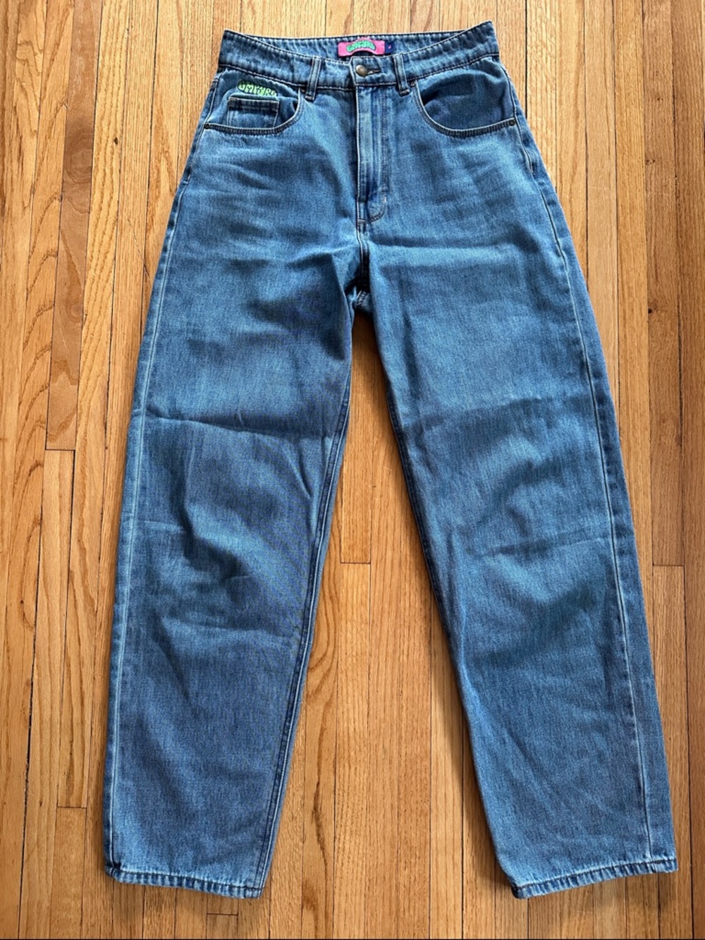 Empyre “Tori” Relaxed Jeans in Faded Blue | 6 (32” inseam)
